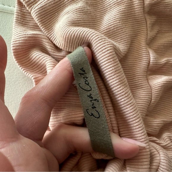 Enza Costa Silk Blend Ribbed Pencil Skirt size Small - Picture 8 of 8